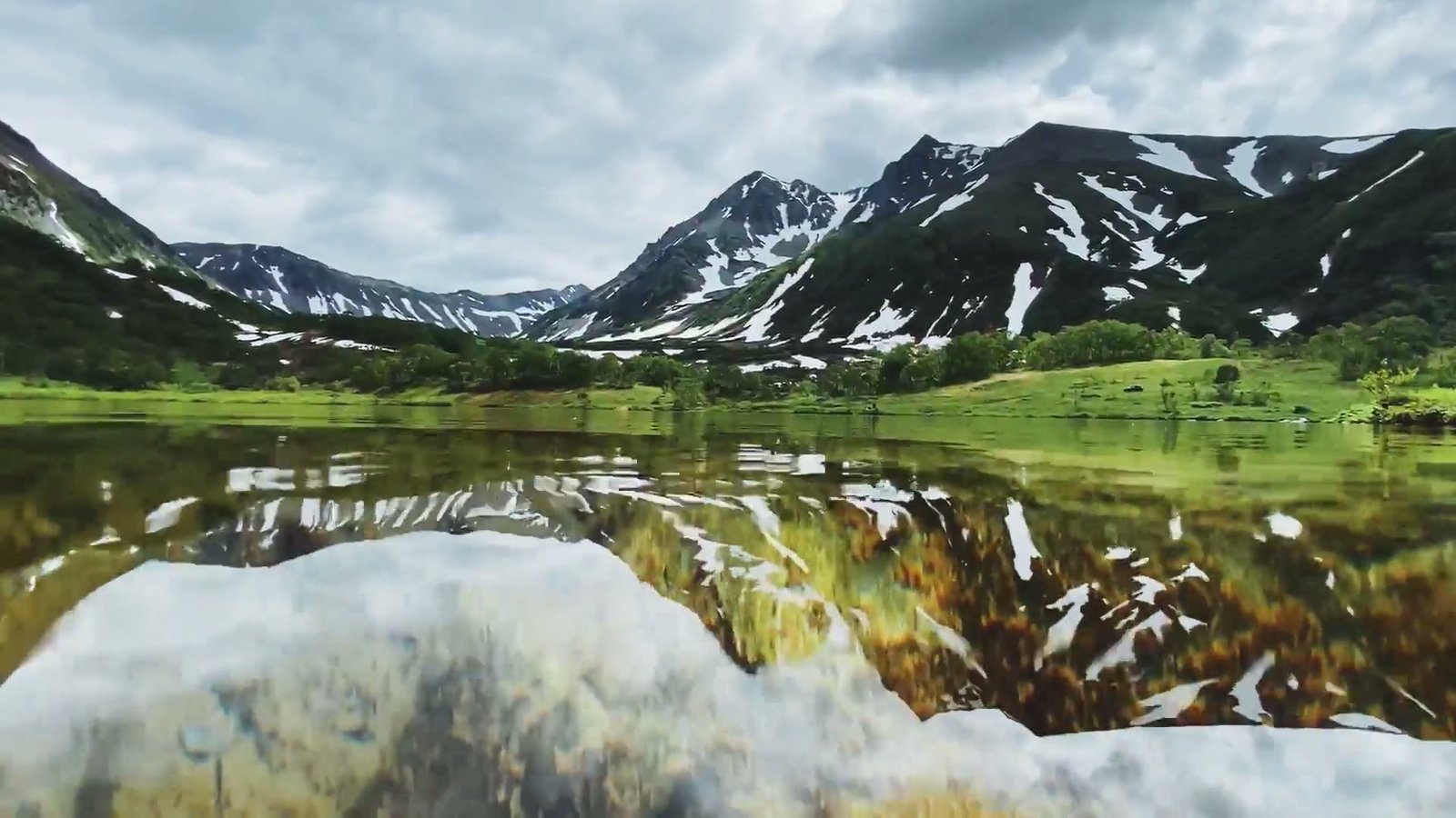 Arctic Solitude: Glaciers of Svalbard (Field Edition: 4K Director Cut)